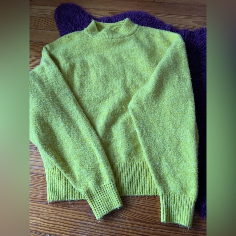 H&M Sweater